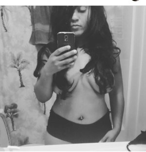 Neomie outcall escort in Franklin